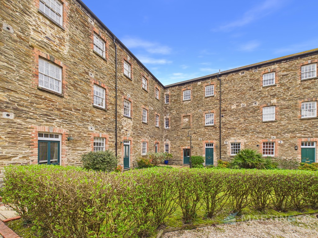 1 bed 1st Floor Flat for rent in Truro. From Martin & Co - Truro