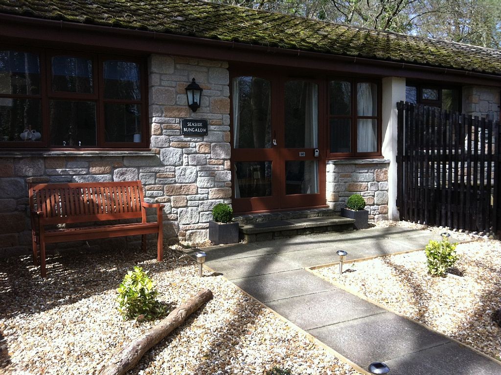 2 bed Detached bungalow for rent in Cornwall. From Martin & Co - Truro 2 bed Detached bungalow for rent in Cornwall. From Martin & Co - Truro