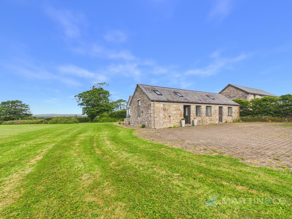 3 bed Barn Conversion for rent in Cornwall. From Martin & Co - Truro