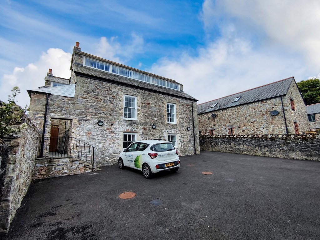 2 bed Apartment for rent in Cornwall. From Martin & Co - Truro