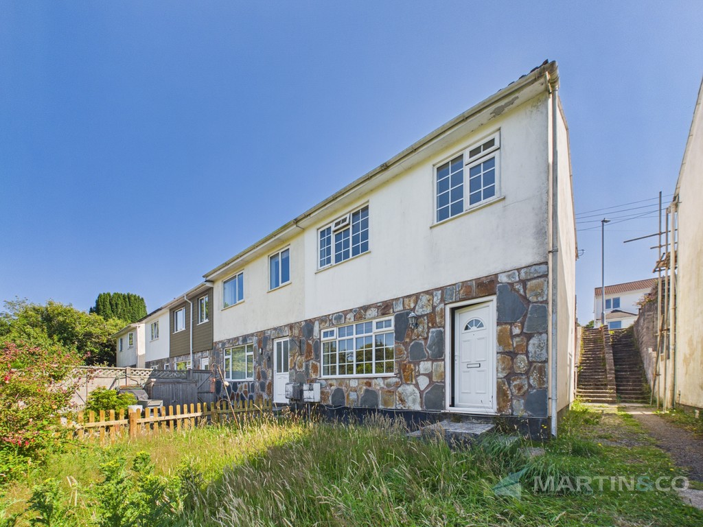3 bed End of Terrace for rent in Carn Brea Village. From Martin & Co - Truro