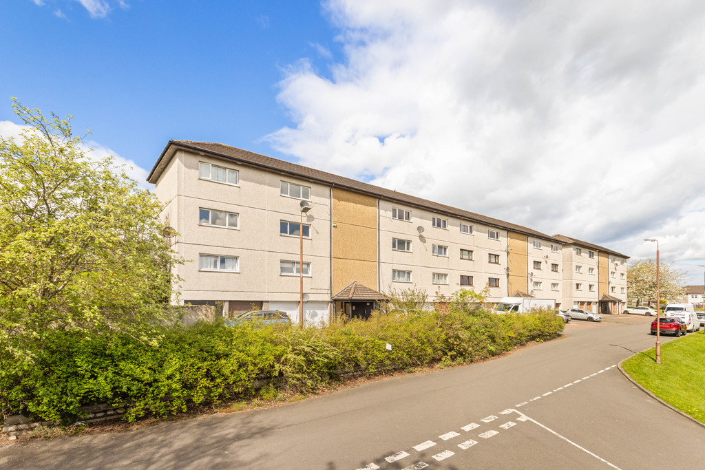 2 bed 1st Floor Flat for rent in Livingston. From Martin & Co - Bathgate