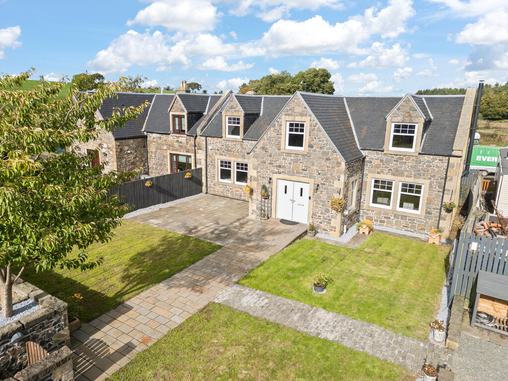 3 bed Semi Detached for rent in Falkirk. From Martin & Co - Bathgate 3 bed Semi Detached for rent in Falkirk. From Martin & Co - Bathgate