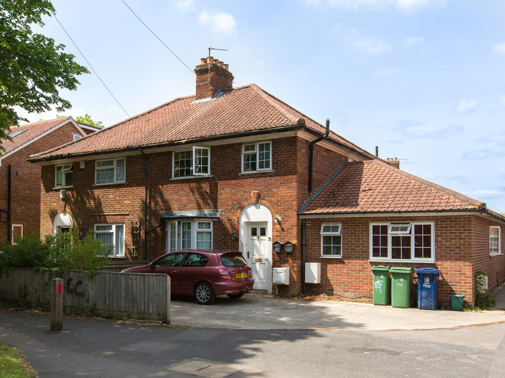 5 bed Semi-Detached House for rent in Oxford. From Martin & Co - Oxford