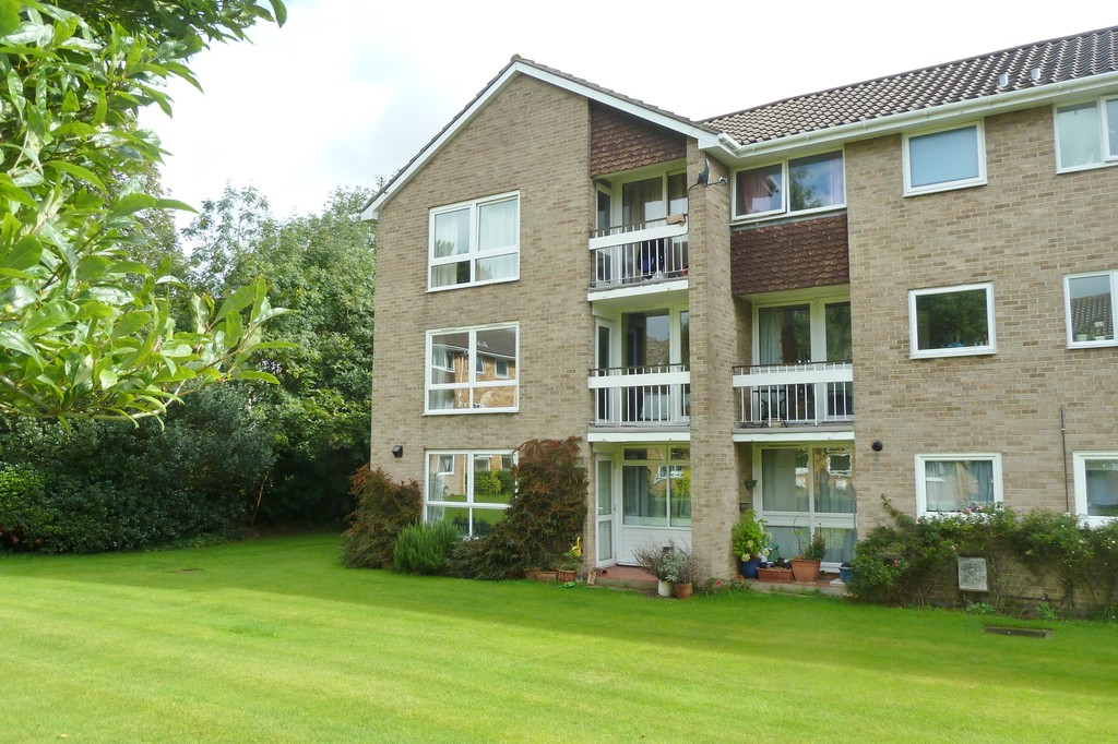 2 bed Flat for rent in Oxon. From Martin & Co - Oxford