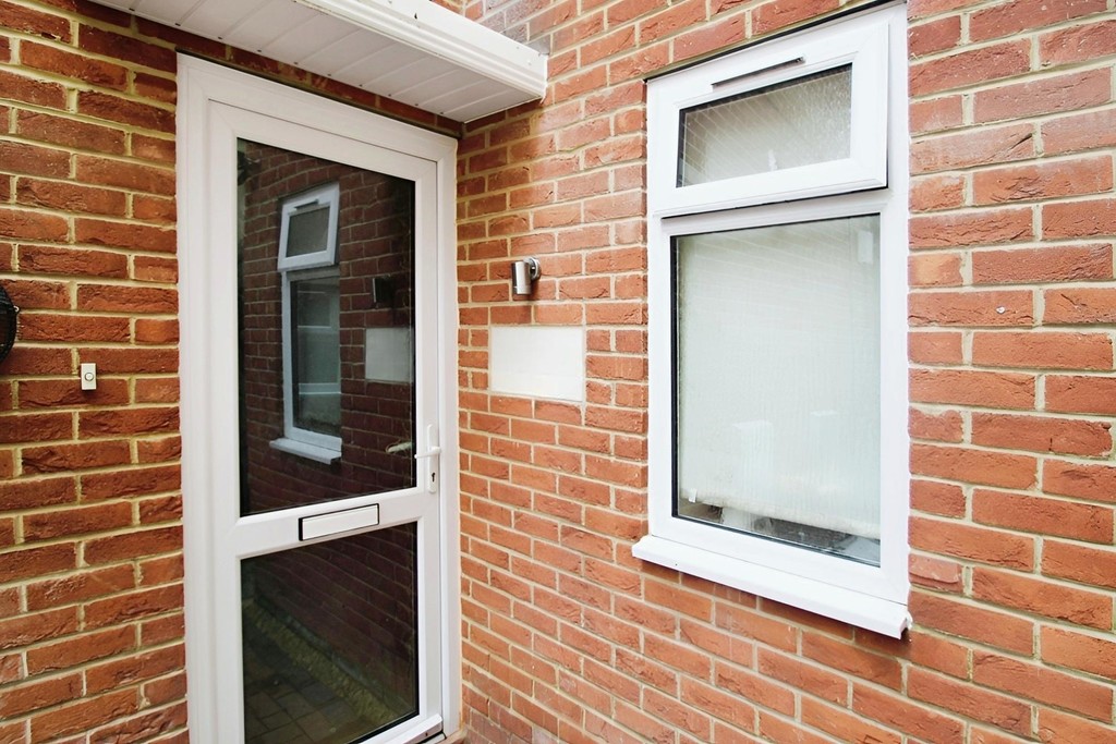 3 bed 1st Floor Flat for rent in Oxfordshire. From Martin & Co - Oxford