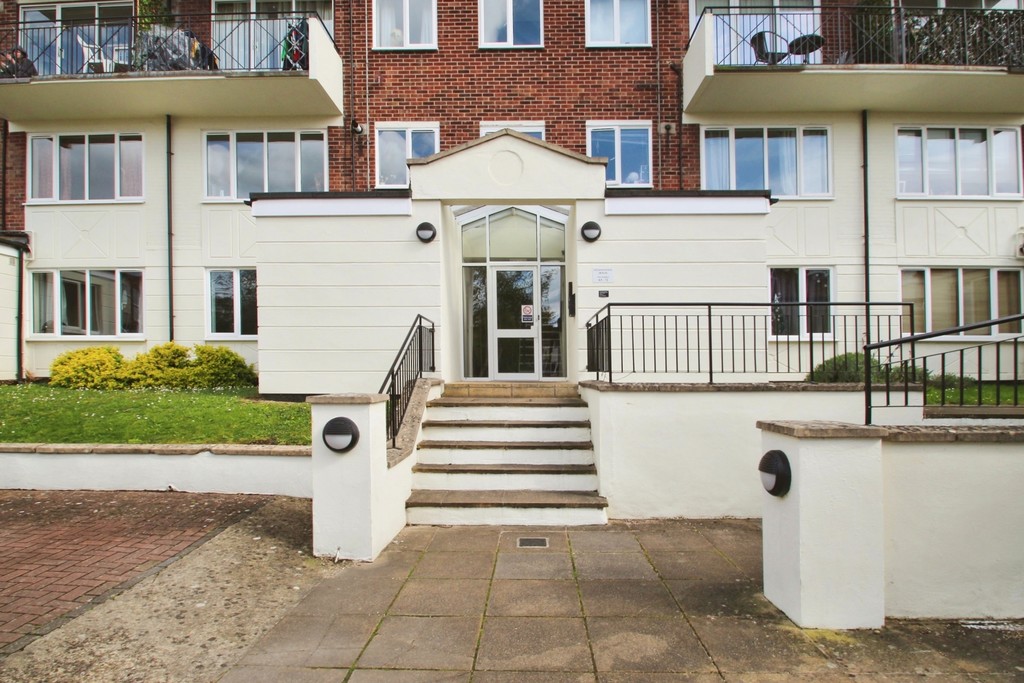 2 bed Apartment for rent in Oxfordshire . From Martin & Co - Oxford 2 bed Apartment for rent in Oxfordshire . From Martin & Co - Oxford