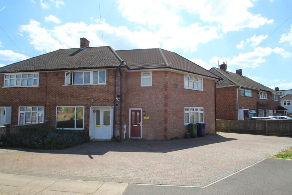 1 bed House Share for rent in Oxfordshire. From Martin & Co - Oxford