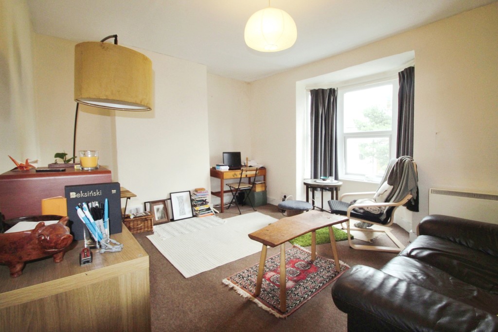 2 bed 1st Floor Flat for rent in Oxfordshire. From Martin & Co - Oxford