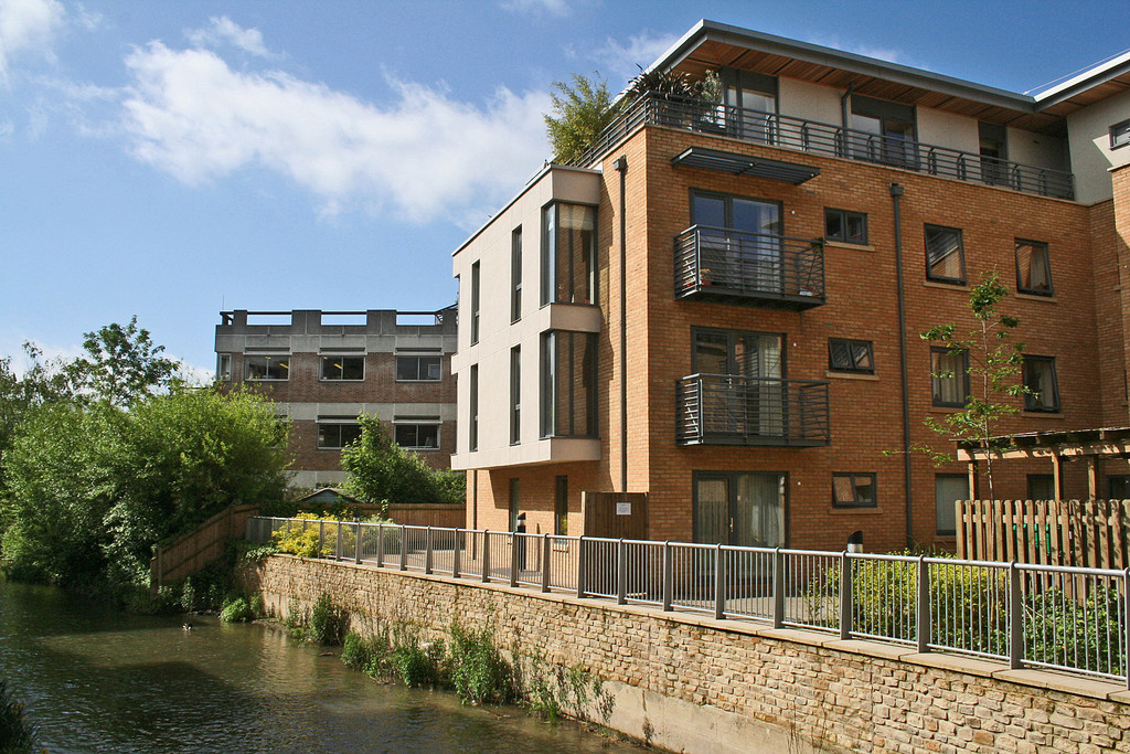 2 bed Apartment for rent in Oxon. From Martin & Co - Oxford
