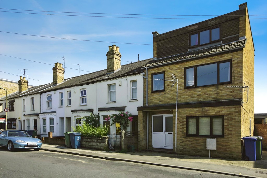 1 bed Ground Floor Flat for rent in Oxfordshire. From Martin & Co - Oxford