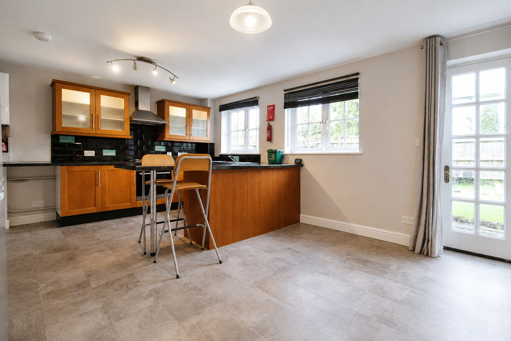 3 bed Detached for rent in Sandford-on-Thames. From Martin & Co - Oxford 3 bed Detached for rent in Sandford-on-Thames. From Martin & Co - Oxford