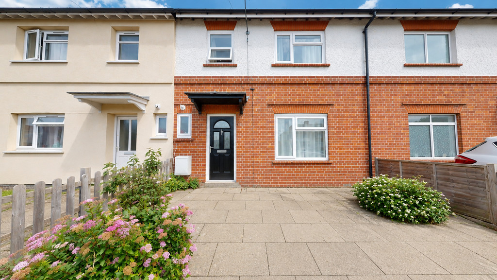 4 bed Mid Terraced House for rent in Oxfordshire. From Martin & Co - Oxford