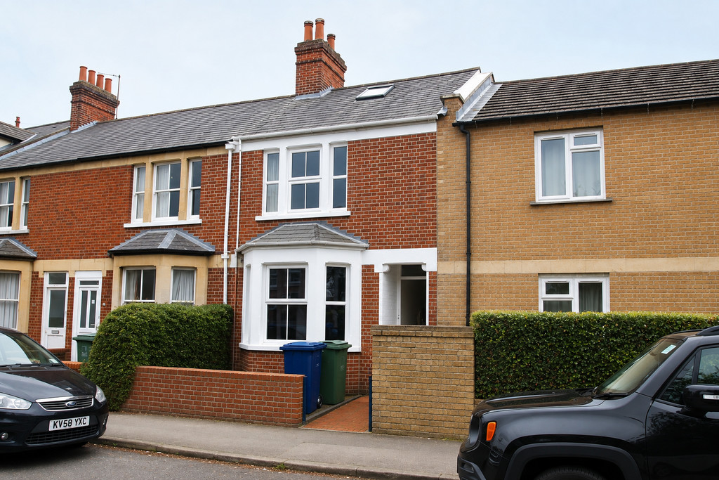 5 bed Mid Terraced House for rent in Oxford. From Martin & Co - Oxford 5 bed Mid Terraced House for rent in Oxford. From Martin & Co - Oxford