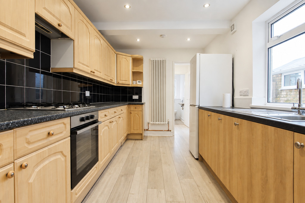 3 bed Mid Terraced House for rent in Oxfordshire. From Martin & Co - Oxford 3 bed Mid Terraced House for rent in Oxfordshire. From Martin & Co - Oxford