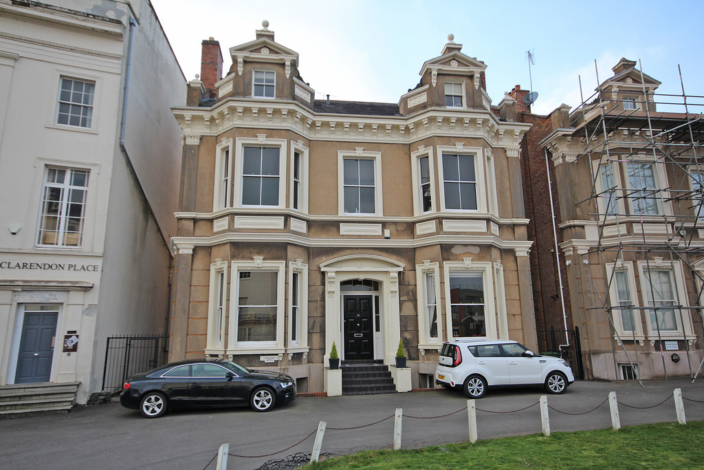 2 bed Apartment for rent in Warwickshire. From Martin & Co - Leamington Spa