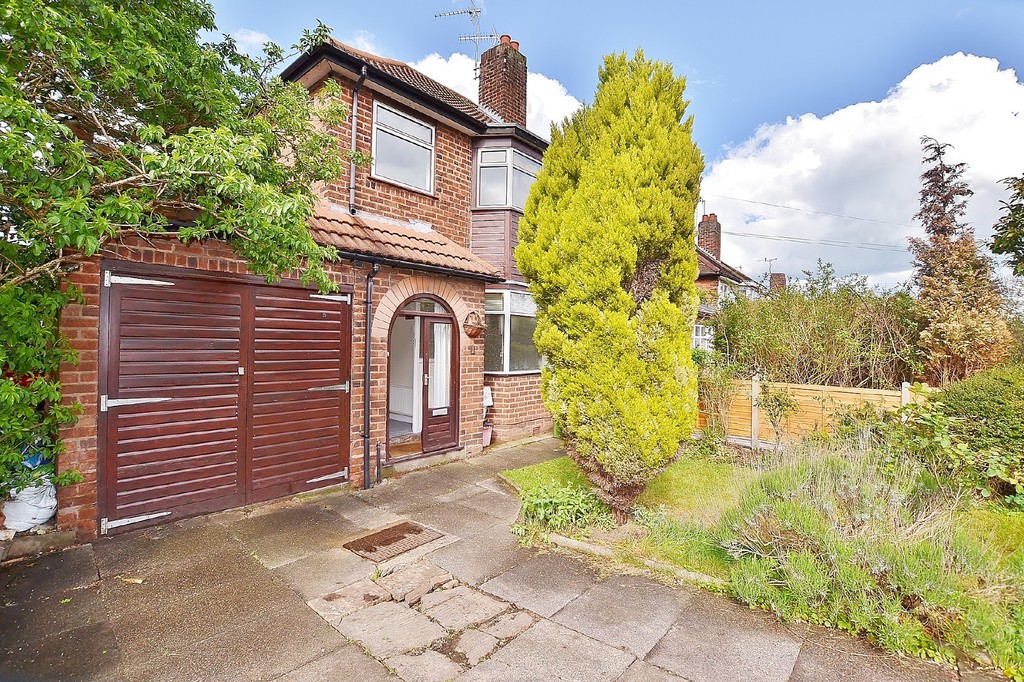 3 bed Semi-Detached House for rent in Whitnash. From Martin & Co - Leamington Spa