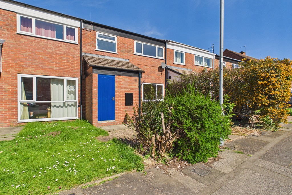 3 bed Mid Terraced House for rent in Wariwickshire. From Martin & Co - Leamington Spa