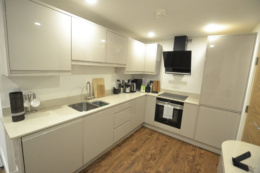 1 bed Ground Floor Flat for rent in Warwickshire. From Martin & Co - Leamington Spa