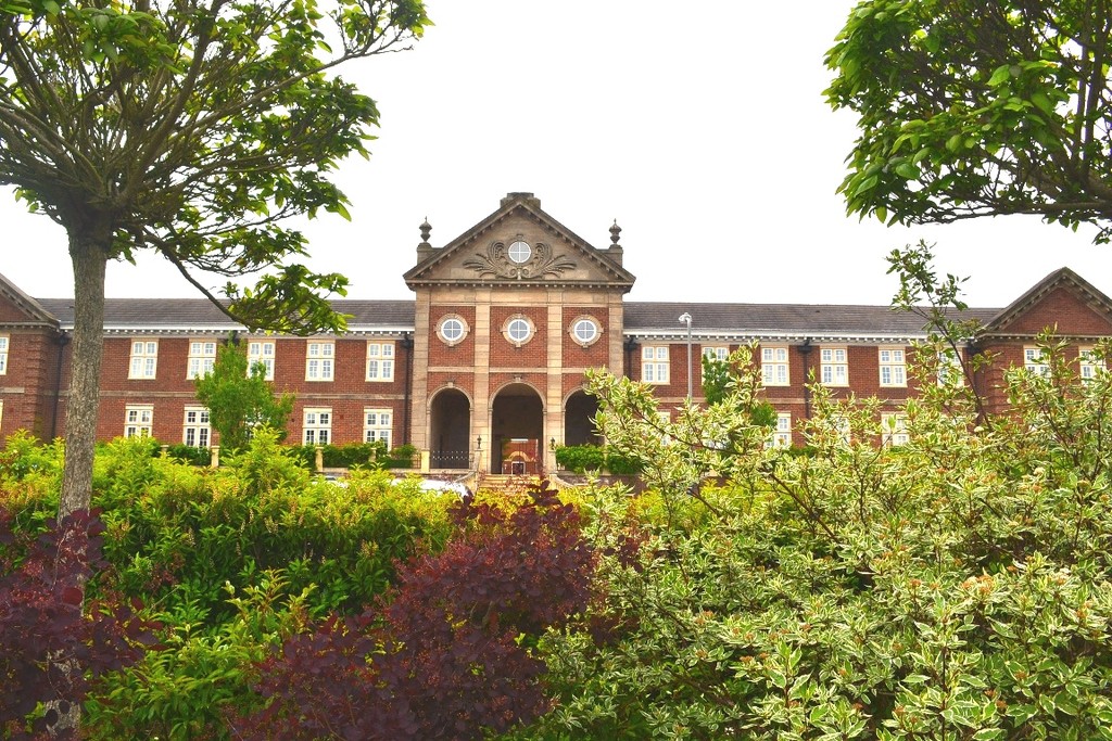 2 bed Apartment for rent in Warwick. From Martin & Co - Leamington Spa