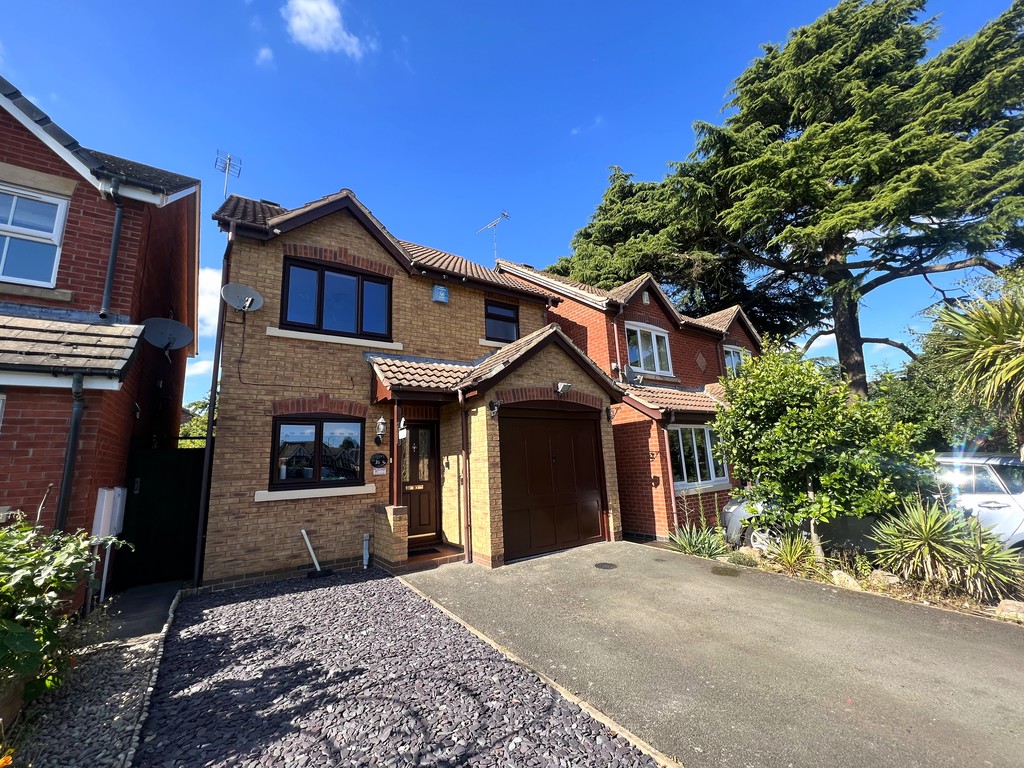 3 bed Detached for rent in Warwickshire. From Martin & Co - Leamington Spa