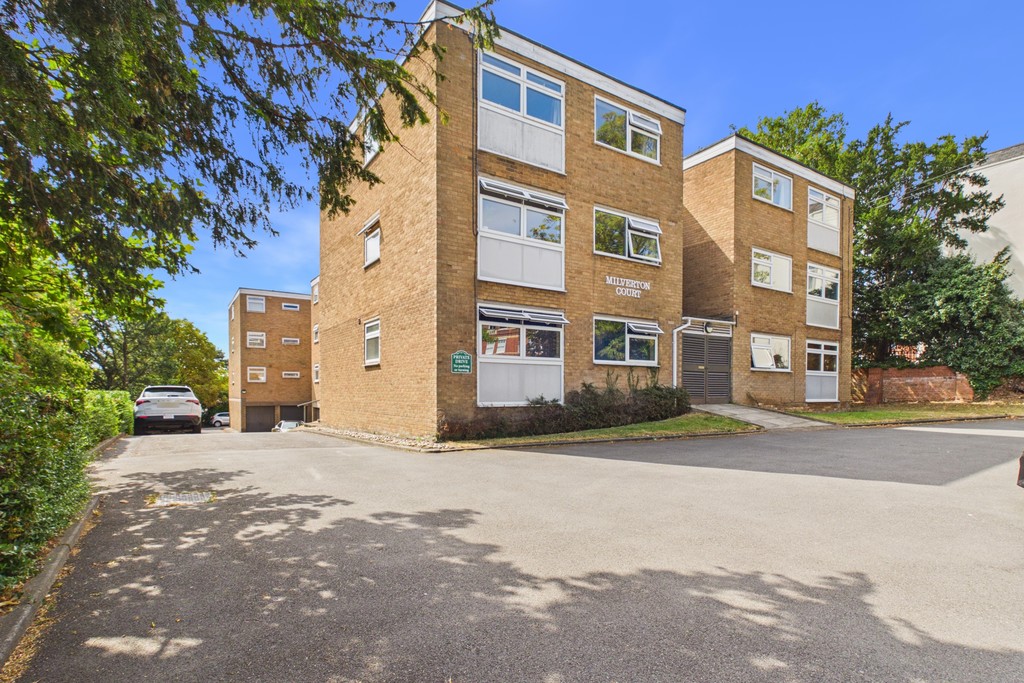 2 bed Apartment for rent in Warwickshire. From Martin & Co - Leamington Spa