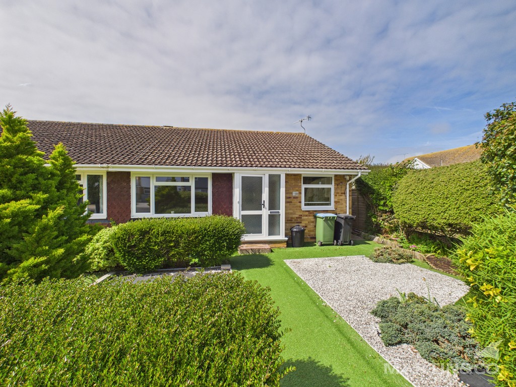 2 bed Semi-detached bungalow for rent in Littlehampton. From Martin & Co - Bognor Regis