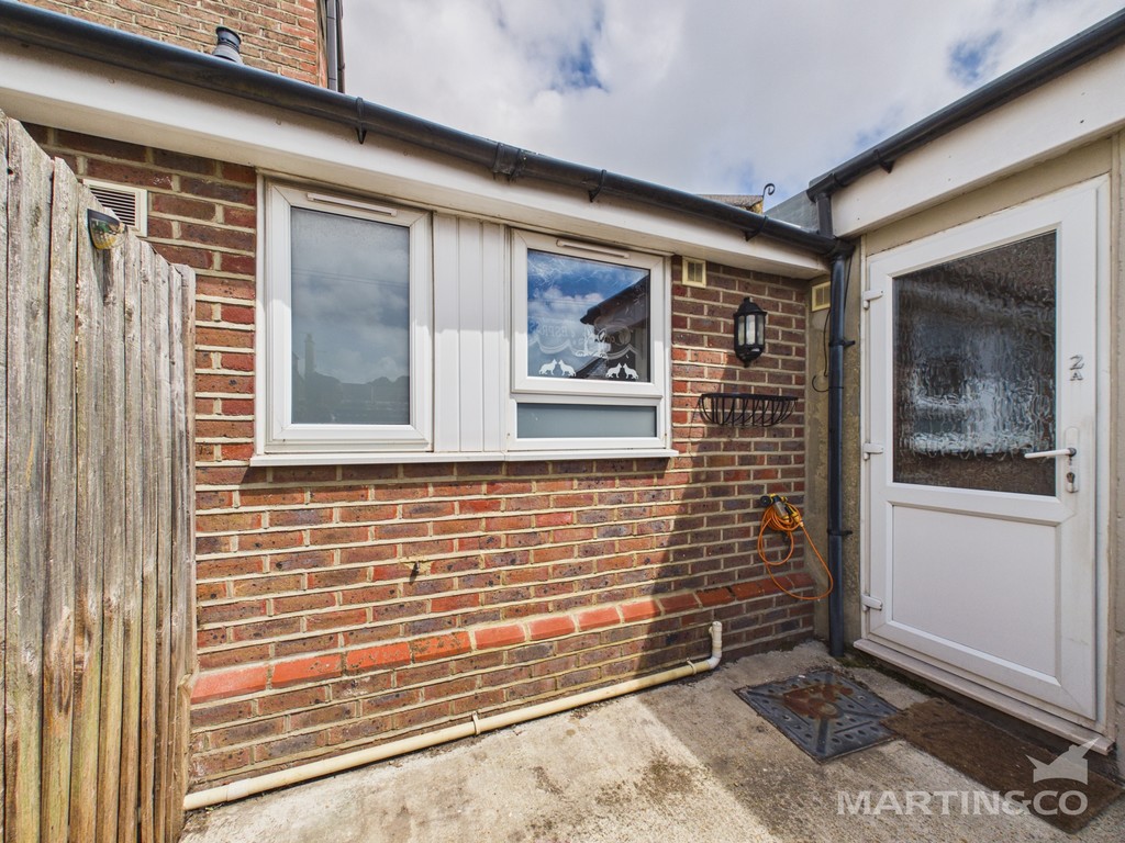 1 bed Apartment for rent in Shripney. From Martin & Co - Bognor Regis