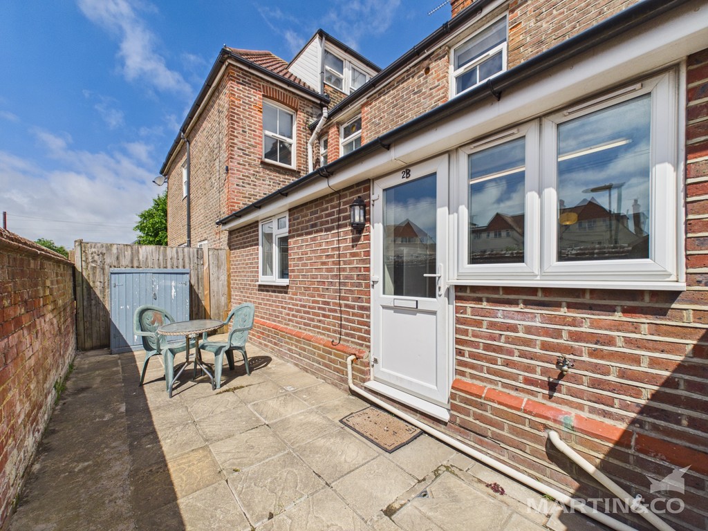 1 bed Apartment for rent in Shripney. From Martin & Co - Bognor Regis