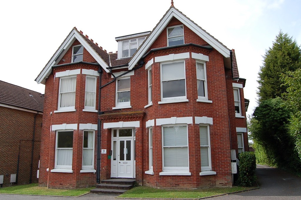 1 bed Flat for rent in West Sussex. From Martin & Co - Burgess Hill