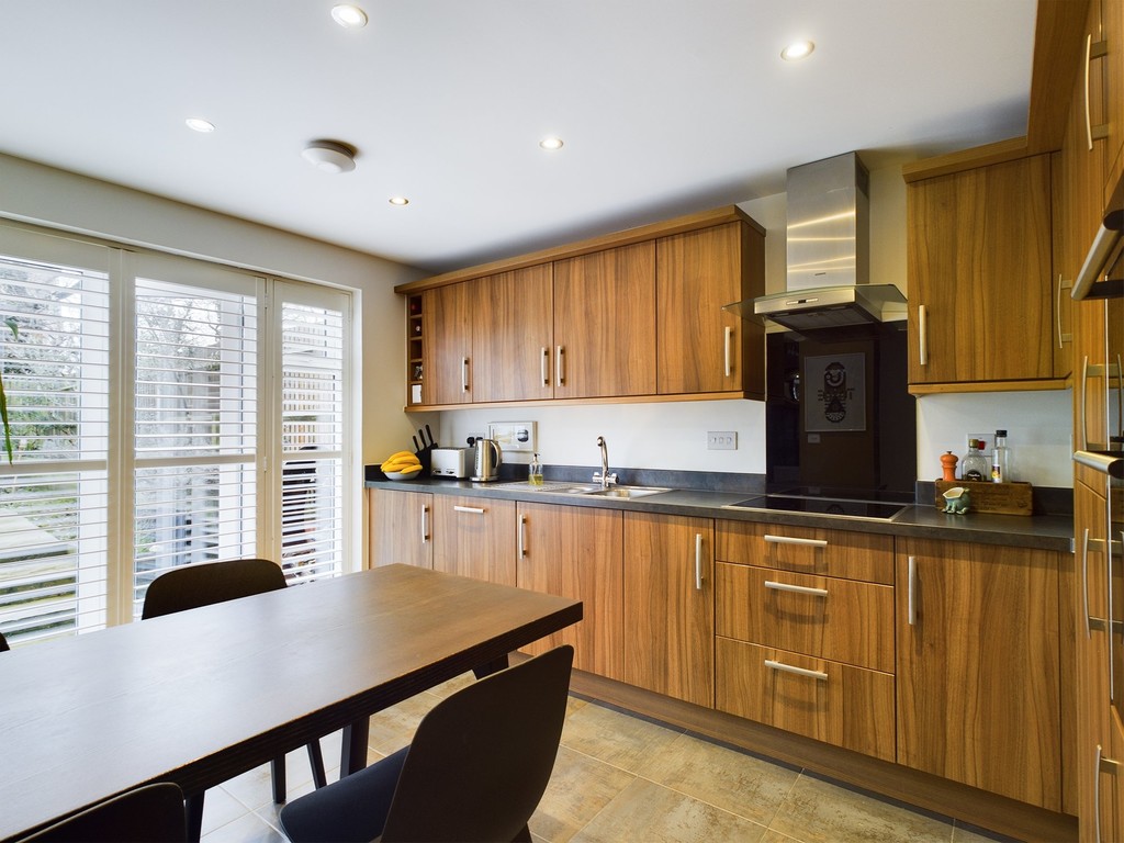 3 bed Semi Detached for rent in West Sussex. From Martin & Co - Burgess Hill 3 bed Semi Detached for rent in West Sussex. From Martin & Co - Burgess Hill