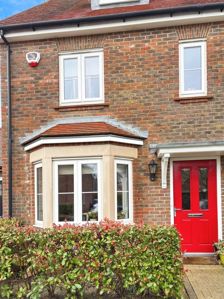4 bed Semi Detached for rent in West Sussex. From Martin & Co - Burgess Hill