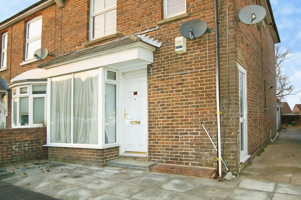 1 bed Ground Floor Flat for rent in West Sussex. From Martin & Co - Burgess Hill