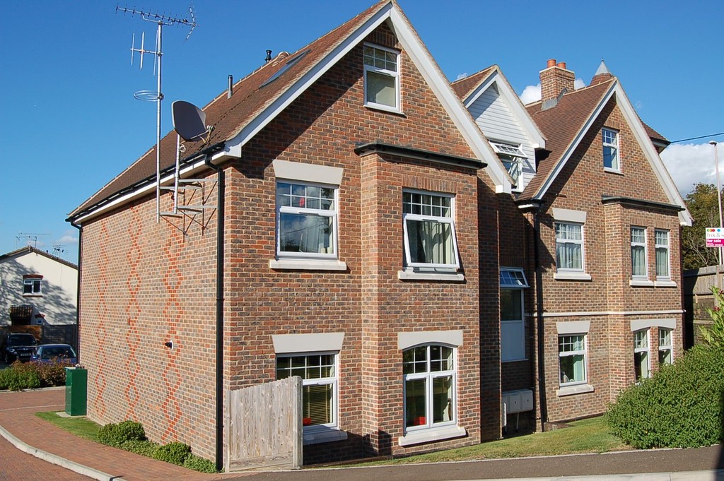 0 bed Studio for rent in West Sussex. From Martin & Co - Burgess Hill