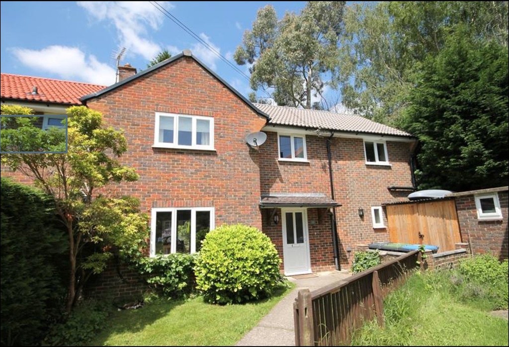 4 bed End of Terrace for rent in Walstead. From Martin & Co - Burgess Hill 4 bed End of Terrace for rent in Walstead. From Martin & Co - Burgess Hill