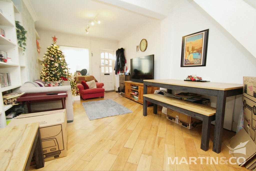 2 bed End Terraced House for rent in Chelmsford. From Martin & Co - Chelmsford