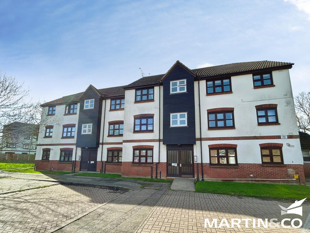 2 bed House (unspecified) for rent in Broomfield. From Martin & Co - Chelmsford