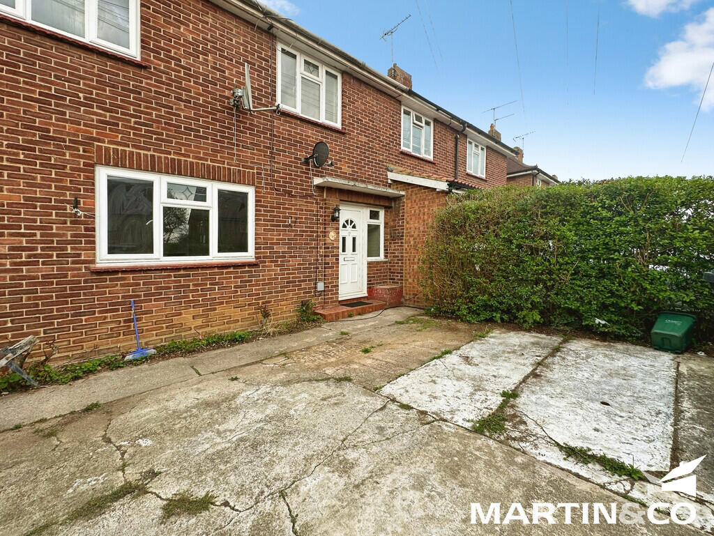 3 bed Mid Terraced House for rent in Chelmsford. From Martin & Co - Chelmsford 3 bed Mid Terraced House for rent in Chelmsford. From Martin & Co - Chelmsford
