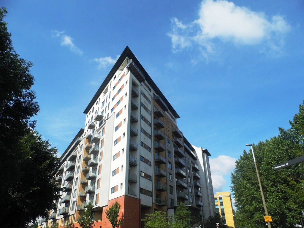 2 bed Apartment for rent in Manchester. From Martin & Co - Manchester Central