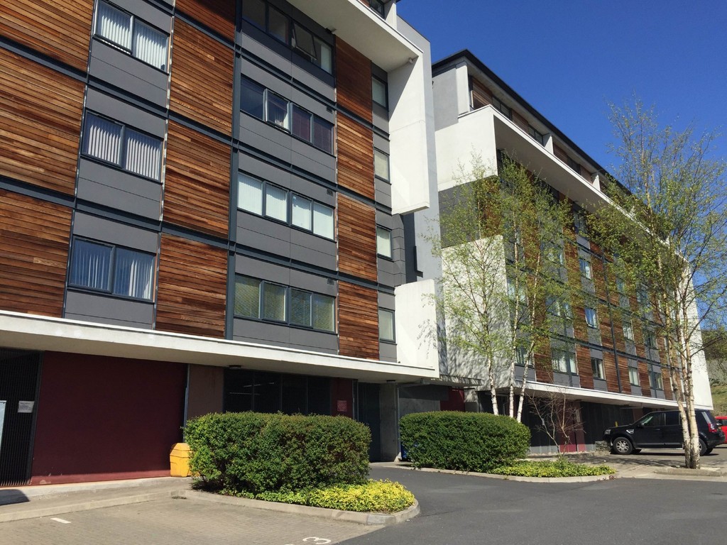 2 bed Apartment for rent in Salford. From Martin & Co - Manchester Central