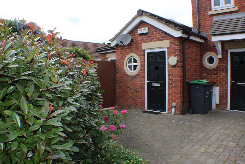 2 bed Terraced bungalow for rent in Nottingham. From Martin & Co - Nottingham Hucknall