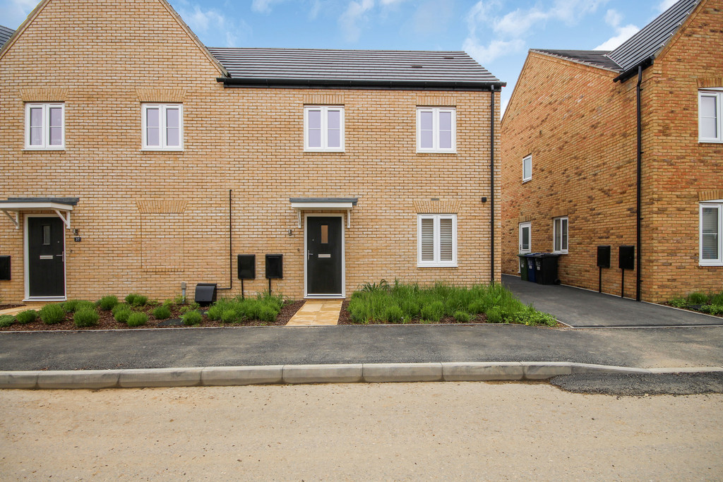 2 bed Maisonette for rent in Cambridgeshire. From Martin & Co - Cambridge