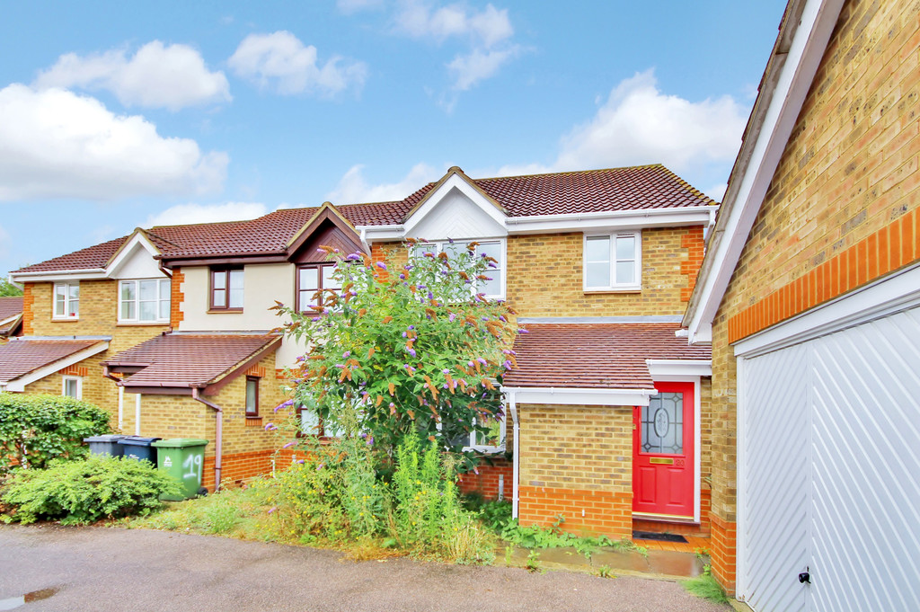 3 bed End Terraced House for rent in Cambridgeshire. From Martin & Co - Cambridge