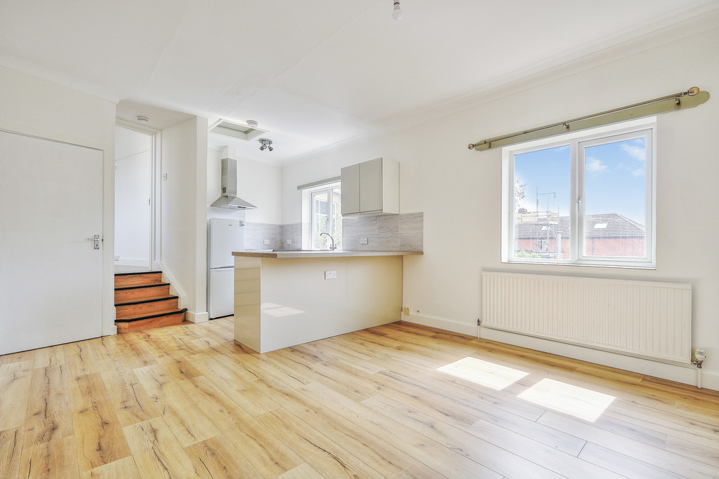 2 bed Apartment for rent in Cambridgeshire. From Martin & Co - Cambridge 2 bed Apartment for rent in Cambridgeshire. From Martin & Co - Cambridge