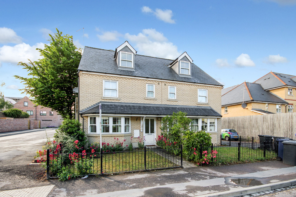 4 bed Semi Detached for rent in Cambridgeshire. From Martin & Co - Cambridge 4 bed Semi Detached for rent in Cambridgeshire. From Martin & Co - Cambridge
