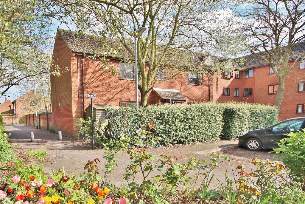 0 bed Studio for rent in Cambridgeshire. From Martin & Co - Cambridge