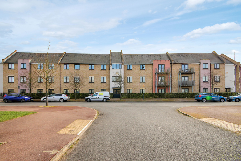 2 bed Apartment for rent in Cambridgeshire. From Martin & Co - Cambridge