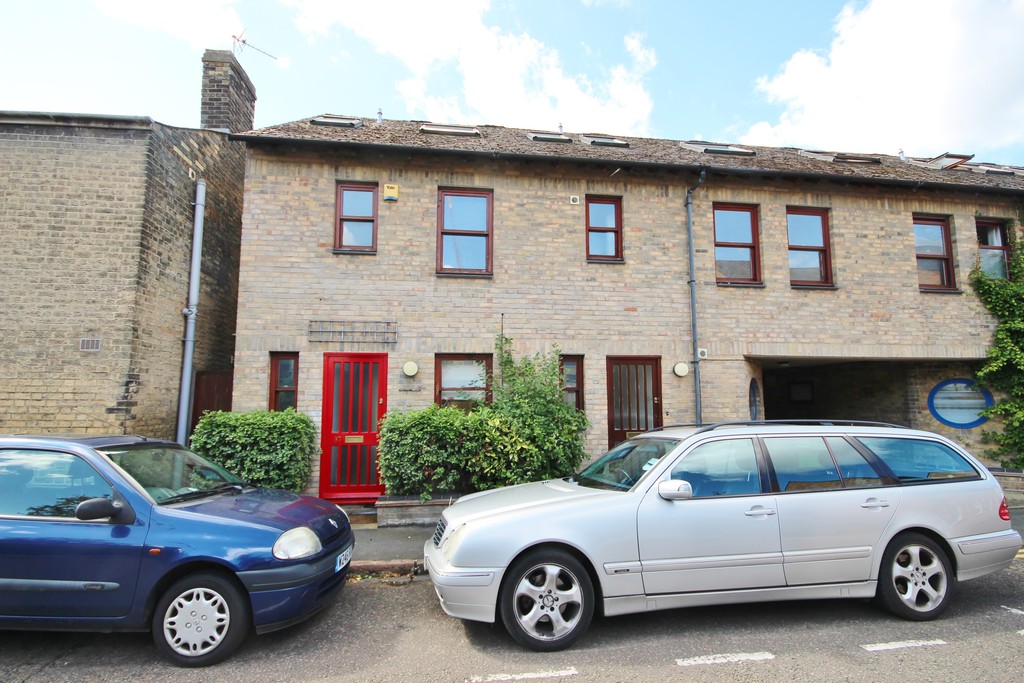 3 bed End of Terrace for rent in Cambridge. From Martin & Co - Cambridge 3 bed End of Terrace for rent in Cambridge. From Martin & Co - Cambridge