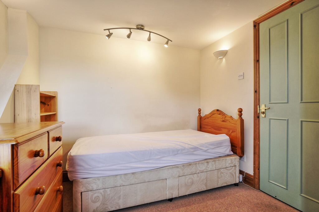 1 bed Mid Terraced House for rent in Cambridge. From Martin & Co - Cambridge 1 bed Mid Terraced House for rent in Cambridge. From Martin & Co - Cambridge