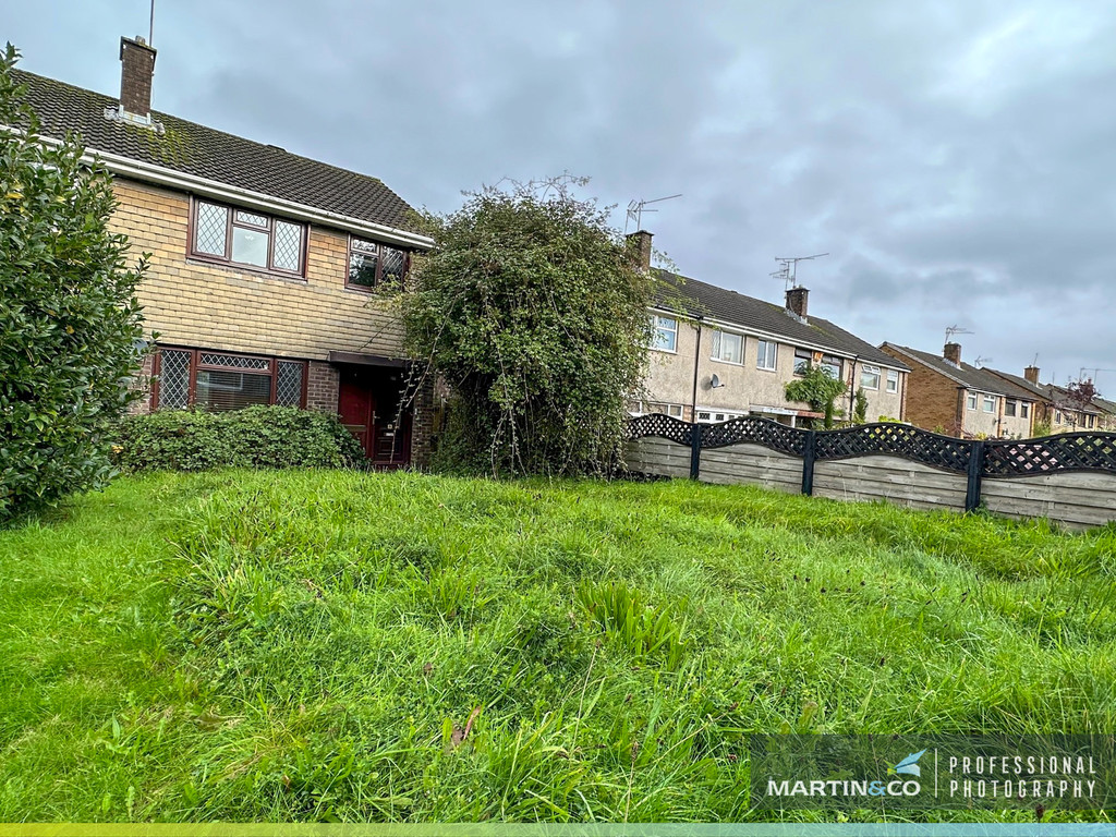 3 bed End Terraced House for rent in Newport. From Martin & Co - Newport